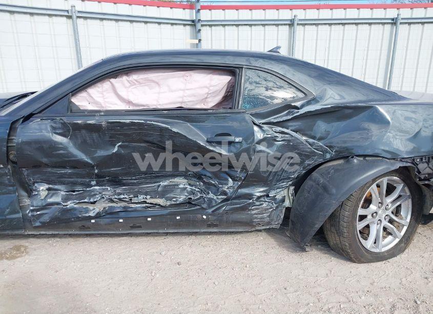 Photo 14 of 2015 Chevrolet Camaro 2LS (VIN 2G1FB1E33F9177839)