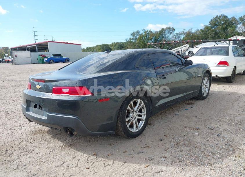 Photo 4 of 2015 Chevrolet Camaro 2LS (VIN 2G1FB1E33F9177839)