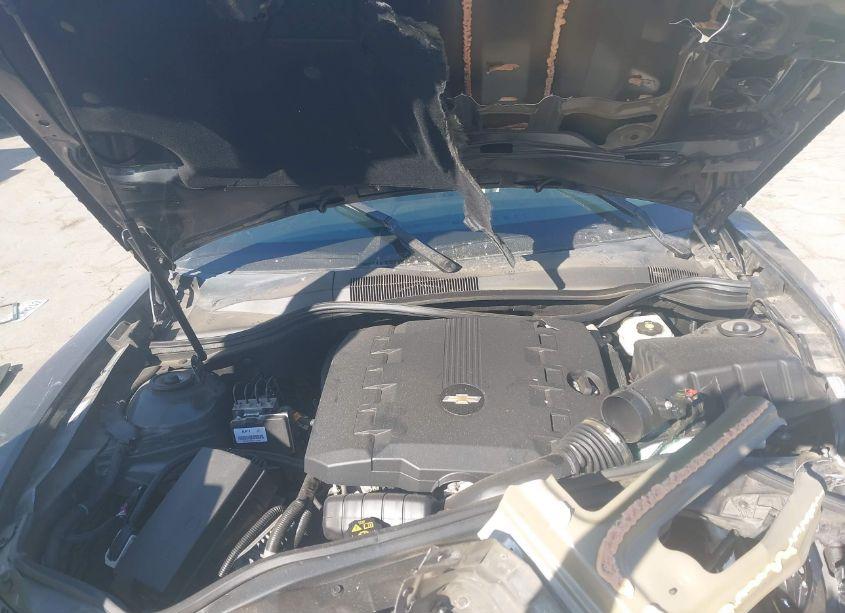 Photo 10 of 2015 Chevrolet Camaro 2LS (VIN 2G1FB1E33F9226070)