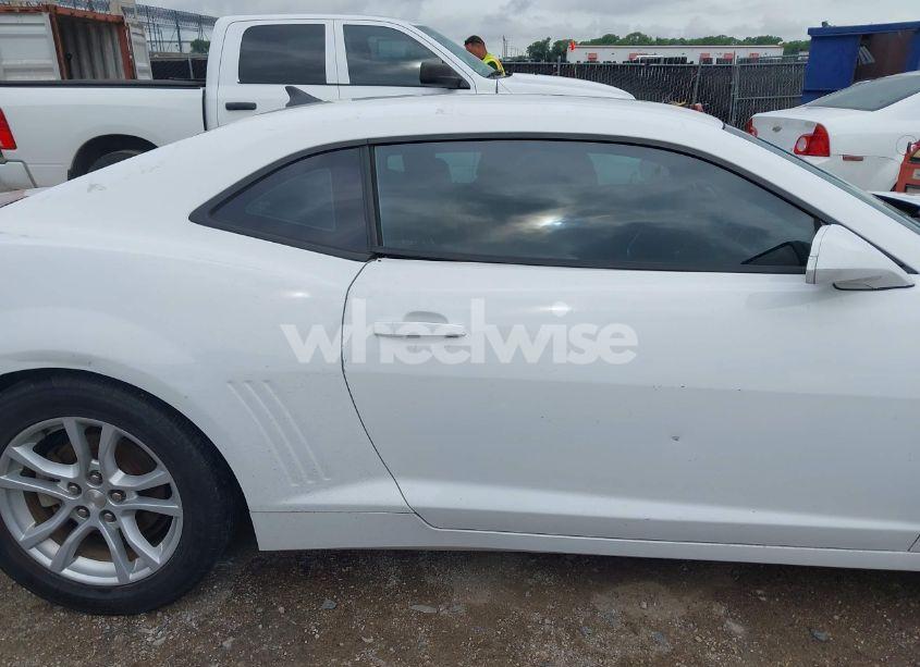 Photo 13 of 2015 Chevrolet Camaro 2LS (VIN 2G1FB1E33F9304363)