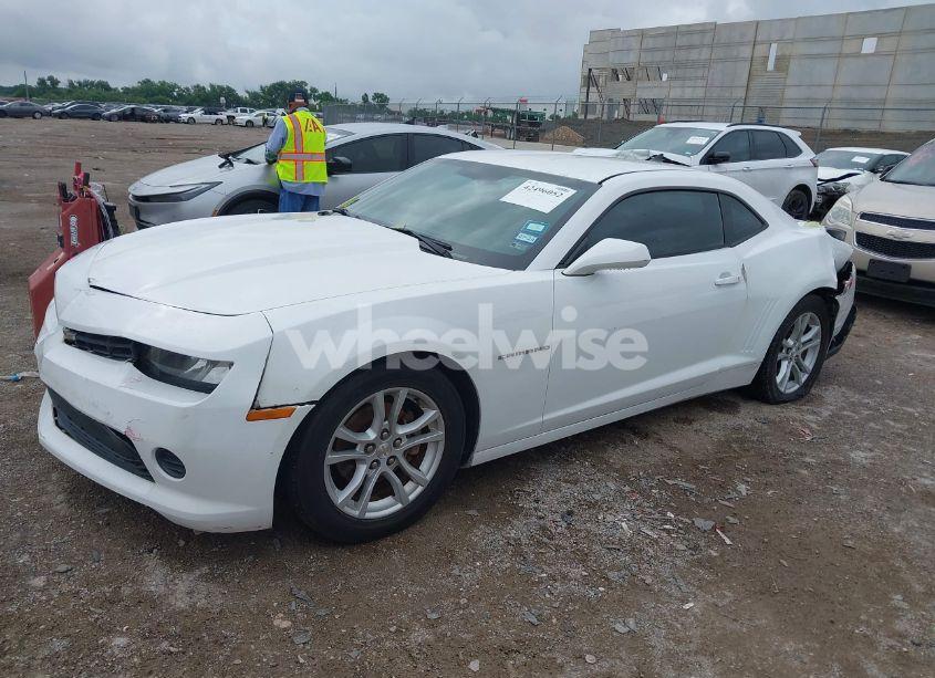 Photo 2 of 2015 Chevrolet Camaro 2LS (VIN 2G1FB1E33F9304363)