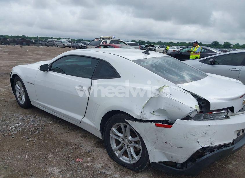 Photo 3 of 2015 Chevrolet Camaro 2LS (VIN 2G1FB1E33F9304363)