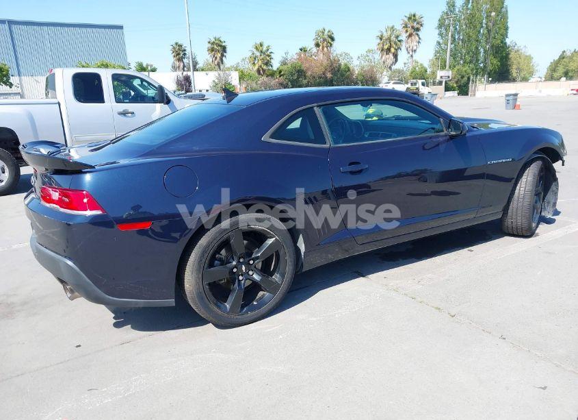 Photo 4 of 2015 Chevrolet Camaro 2LS (VIN 2G1FB1E34F9178384)