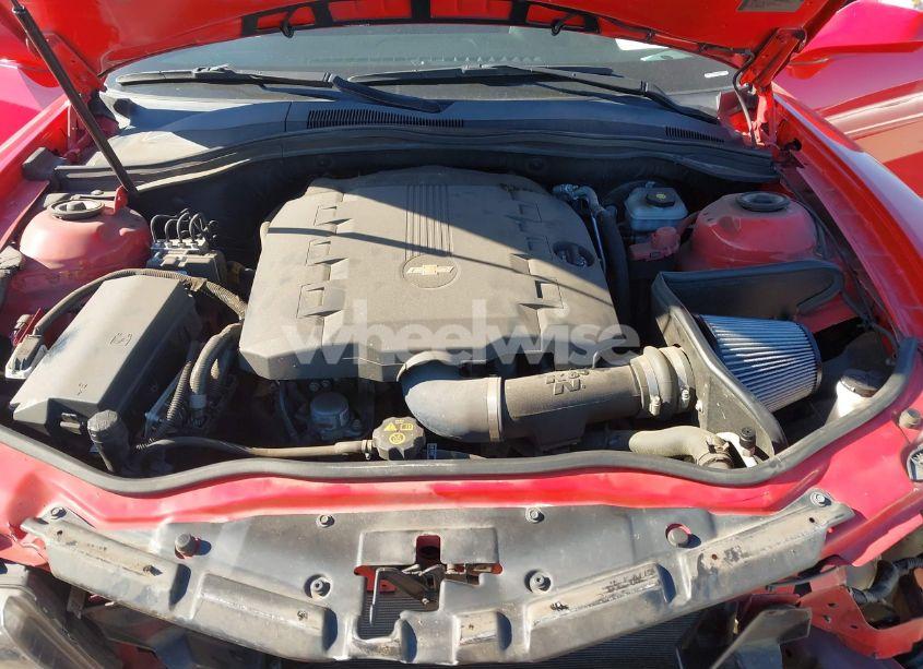 Photo 10 of 2015 Chevrolet Camaro 2LS (VIN 2G1FB1E34F9272930)