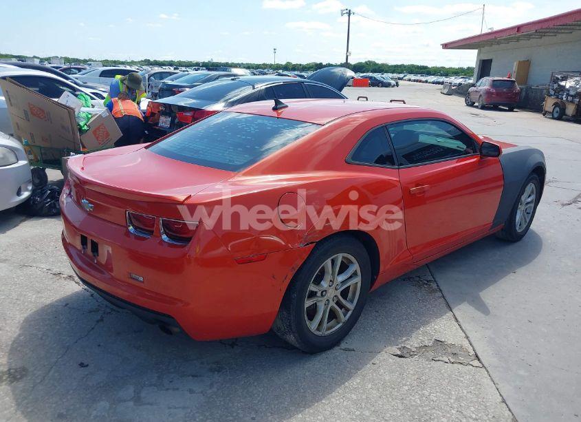 Photo 4 of 2013 Chevrolet Camaro 1LT (VIN 2G1FB1E35D9200406)
