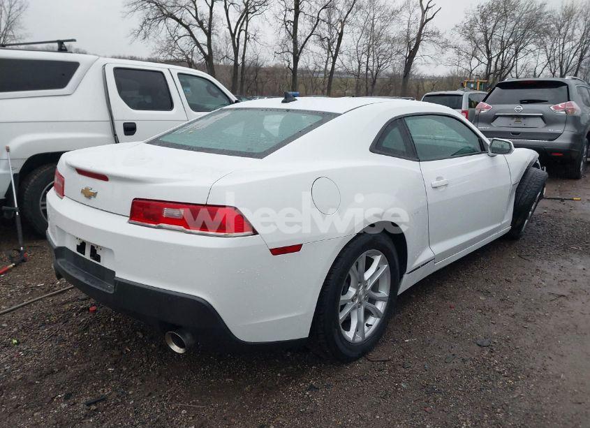 Photo 4 of 2015 Chevrolet Camaro 2LS (VIN 2G1FB1E35F9171847)
