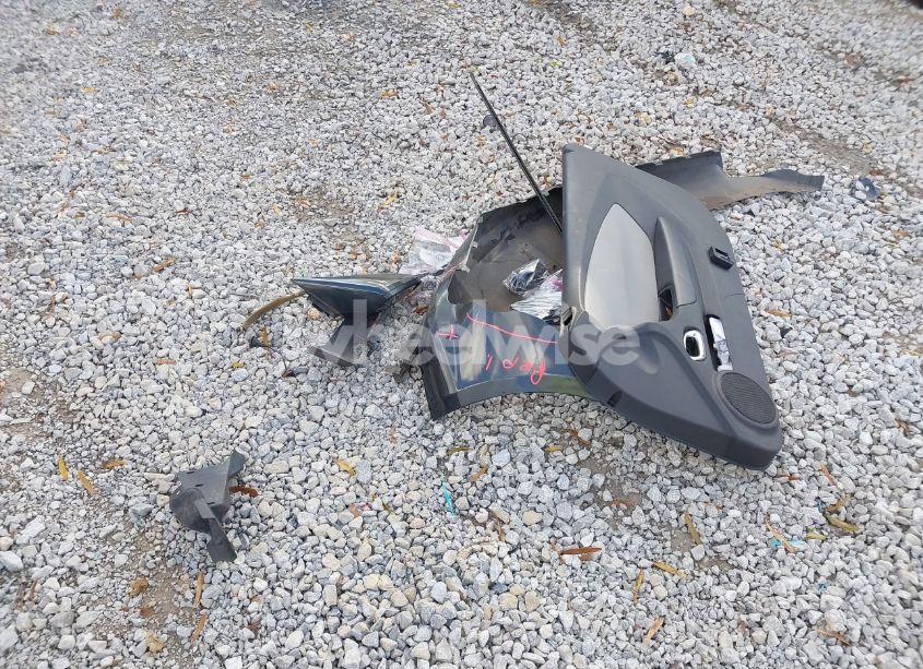 Photo 12 of 2015 Chevrolet Camaro 2LS (VIN 2G1FB1E35F9182220)