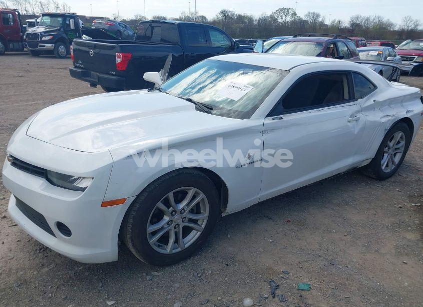 Photo 2 of 2015 Chevrolet Camaro 2LS (VIN 2G1FB1E35F9285153)