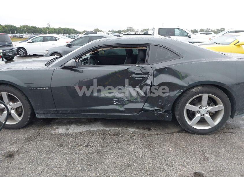 Photo 6 of 2014 Chevrolet Camaro 1LT (VIN 2G1FB1E36E9122302)