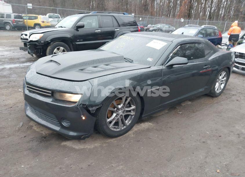 Photo 2 of 2015 Chevrolet Camaro 2LS (VIN 2G1FB1E36F9182386)