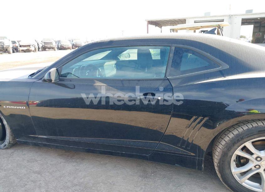 Photo 14 of 2015 Chevrolet Camaro 2LS (VIN 2G1FB1E36F9305622)