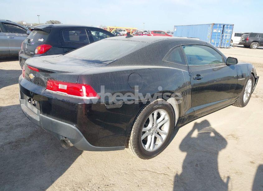 Photo 4 of 2015 Chevrolet Camaro 2LS (VIN 2G1FB1E36F9305622)