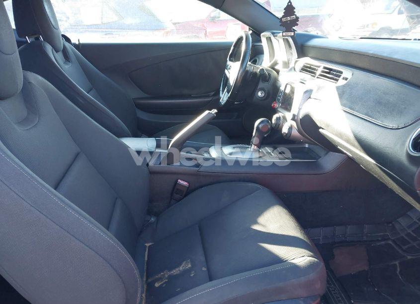 Photo 5 of 2014 Chevrolet Camaro 1LT (VIN 2G1FB1E37E9150609)