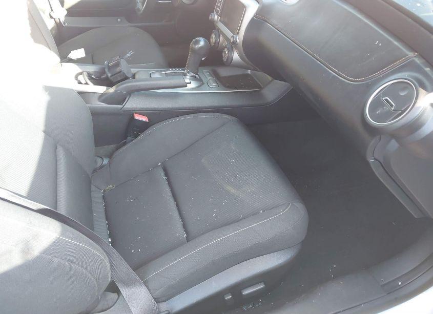 Photo 5 of 2014 Chevrolet Camaro 1LT (VIN 2G1FB1E37E9323688)