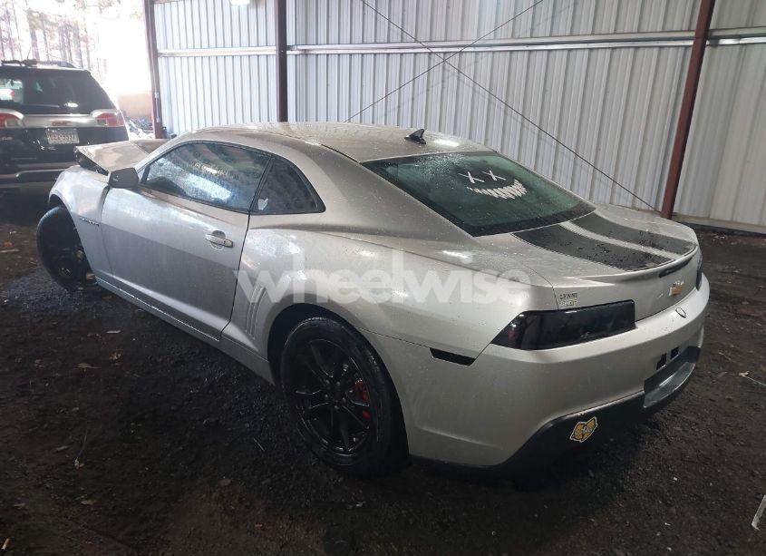 Photo 3 of 2015 Chevrolet Camaro 2LS (VIN 2G1FB1E37F9308237)