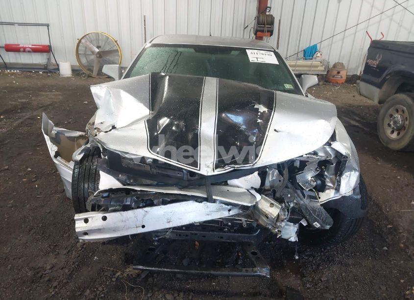 Photo 6 of 2015 Chevrolet Camaro 2LS (VIN 2G1FB1E37F9308237)