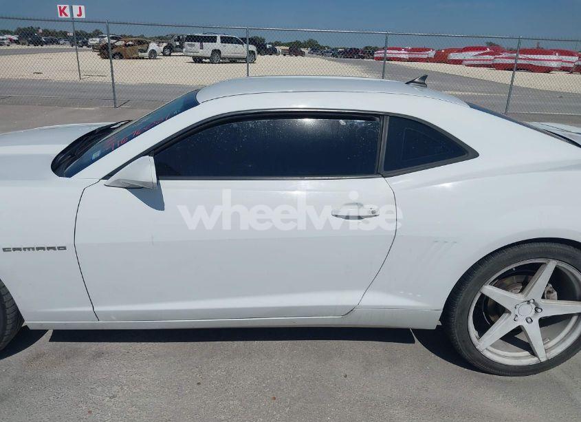 Photo 14 of 2013 Chevrolet Camaro 1LT (VIN 2G1FB1E38D9189160)