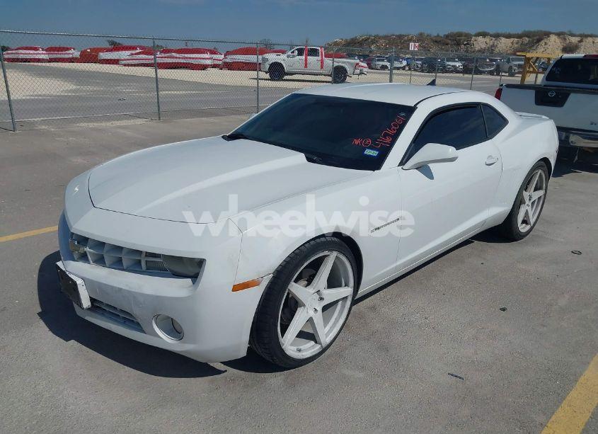 Photo 2 of 2013 Chevrolet Camaro 1LT (VIN 2G1FB1E38D9189160)