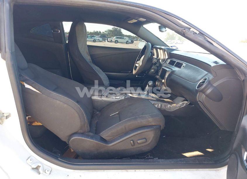 Photo 5 of 2013 Chevrolet Camaro 1LT (VIN 2G1FB1E38D9189160)