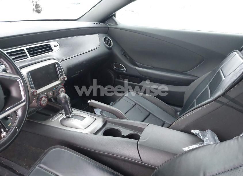 Photo 5 of 2014 Chevrolet Camaro 1LT (VIN 2G1FB1E38E9147850)