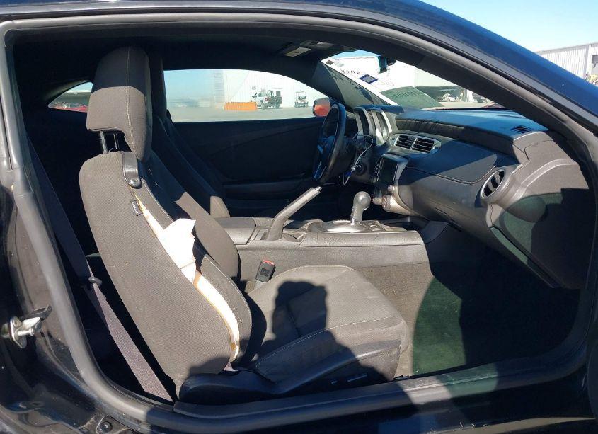 Photo 5 of 2014 Chevrolet Camaro 1LT (VIN 2G1FB1E38E9235538)