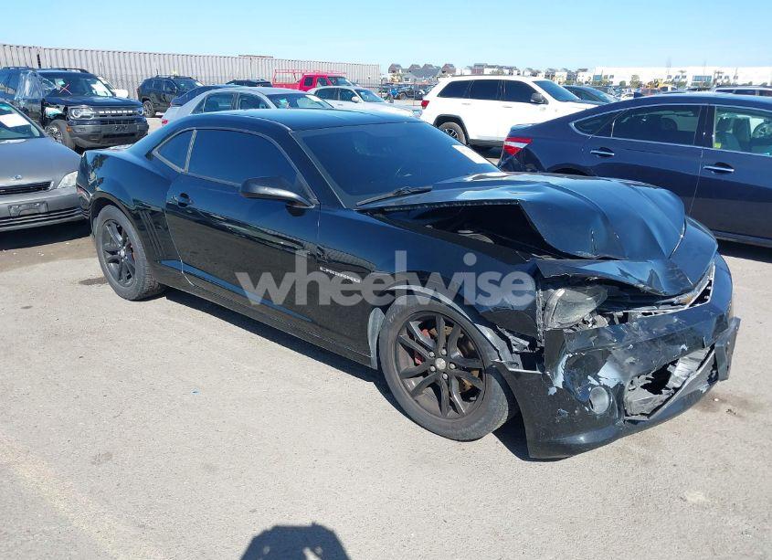 2014 Chevrolet Camaro 1LT (VIN 2G1FB1E38E9240951) main photo