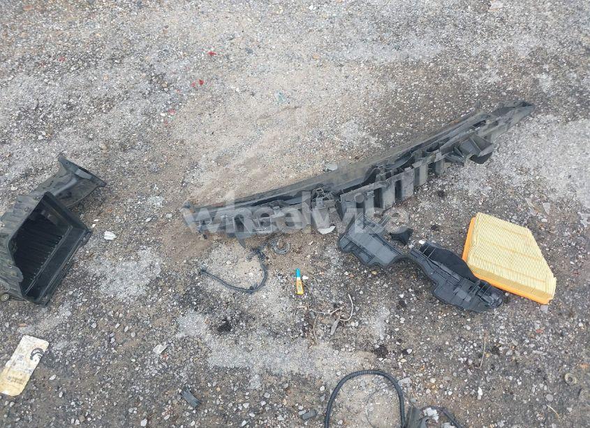 Photo 12 of 2015 Chevrolet Camaro 2LS (VIN 2G1FB1E38F9238568)