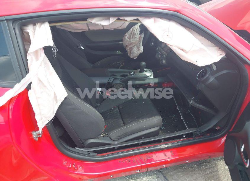 Photo 5 of 2015 Chevrolet Camaro 2LS (VIN 2G1FB1E38F9267763)