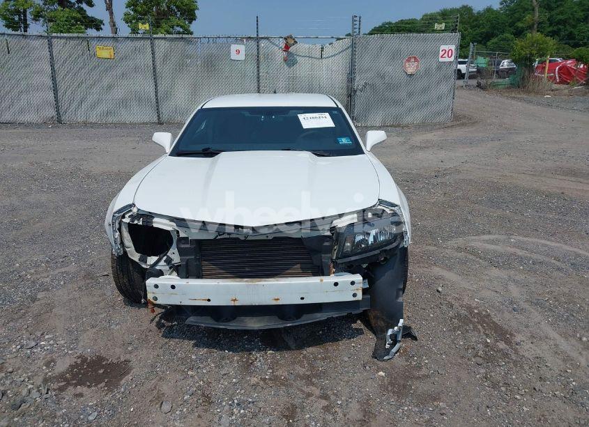 Photo 13 of 2015 Chevrolet Camaro 2LS (VIN 2G1FB1E39F9308322)