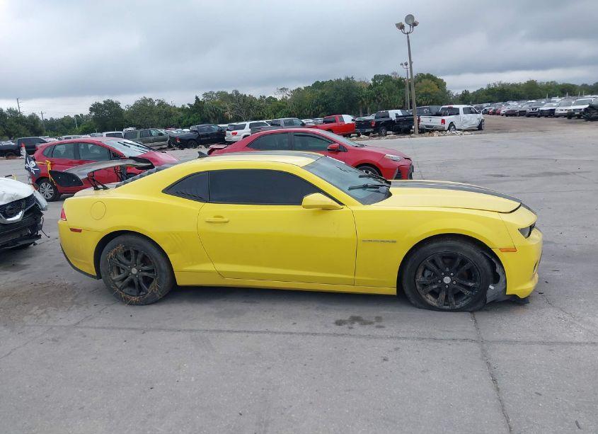 Photo 13 of 2015 Chevrolet Camaro 2LS (VIN 2G1FB1E39F9310913)