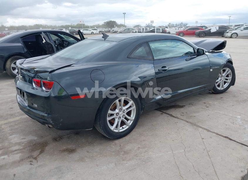 Photo 4 of 2013 Chevrolet Camaro 1LT (VIN 2G1FB1E3XD9235989)
