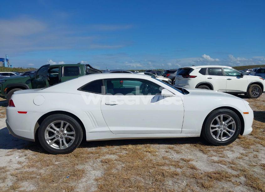 Photo 13 of 2015 Chevrolet Camaro 2LS (VIN 2G1FB1E3XF9171441)