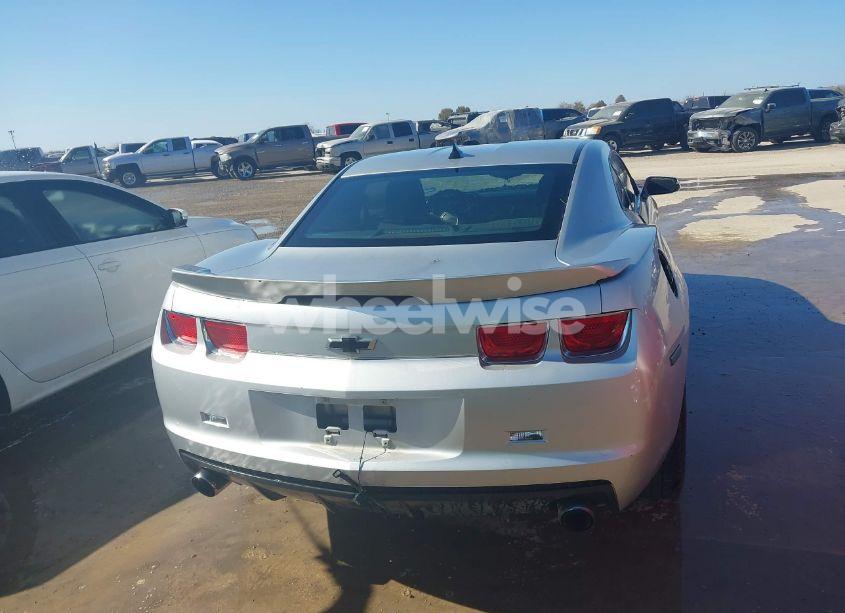 Photo 16 of 2011 Chevrolet Camaro 1LT (VIN 2G1FB1ED0B9111168)