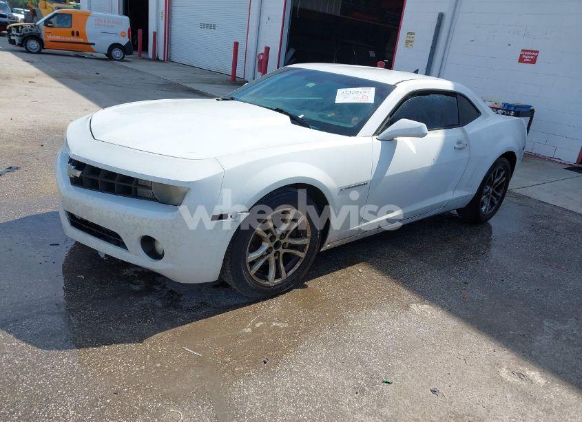 Photo 2 of 2011 Chevrolet Camaro 1LT (VIN 2G1FB1ED1B9121112)