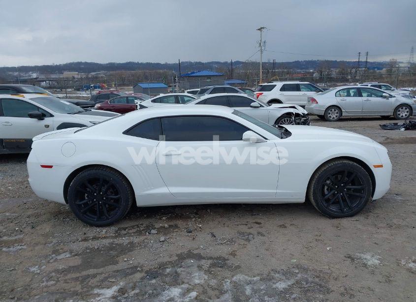 Photo 13 of 2011 Chevrolet Camaro 1LT (VIN 2G1FB1ED1B9129839)