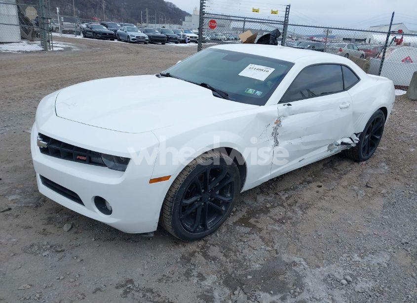 Photo 2 of 2011 Chevrolet Camaro 1LT (VIN 2G1FB1ED1B9129839)
