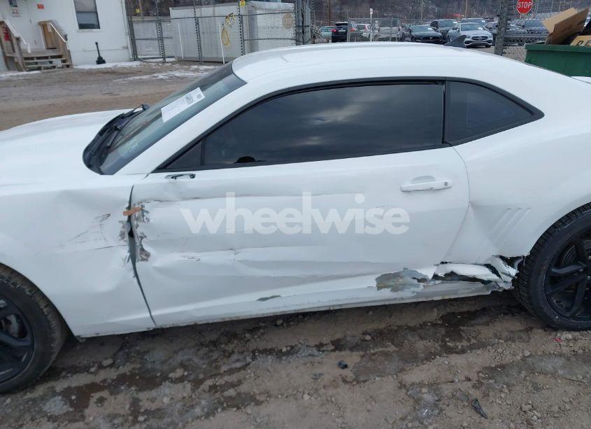 Photo 6 of 2011 Chevrolet Camaro 1LT (VIN 2G1FB1ED1B9129839)