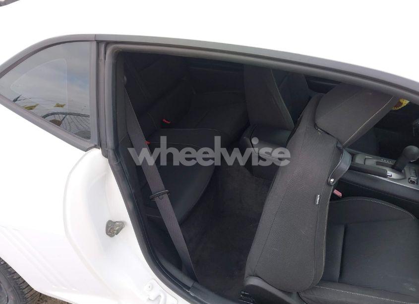 Photo 8 of 2011 Chevrolet Camaro 1LT (VIN 2G1FB1ED1B9129839)