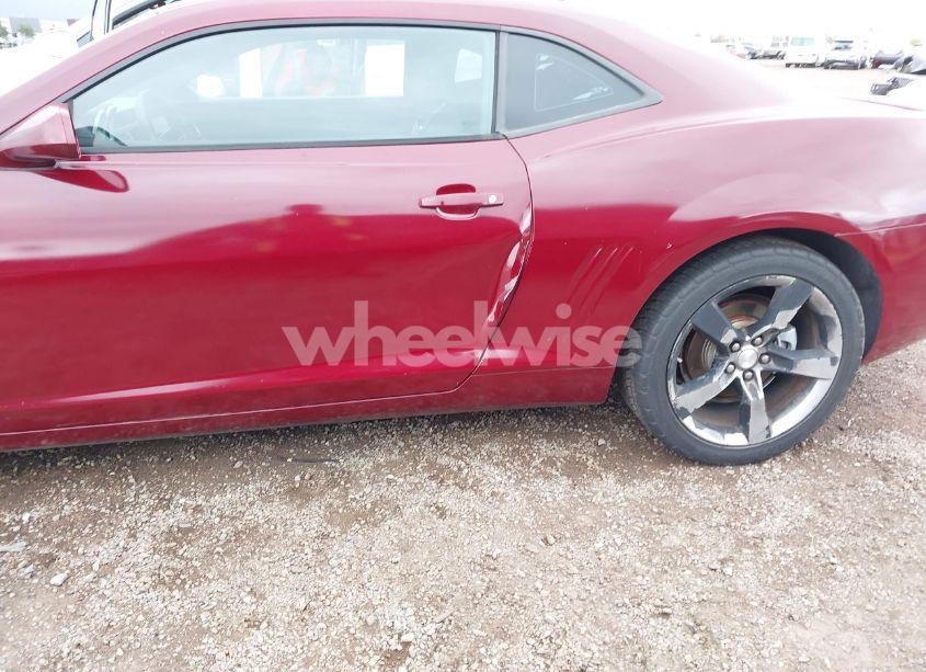 Photo 6 of 2011 Chevrolet Camaro 1LT (VIN 2G1FB1ED1B9149329)