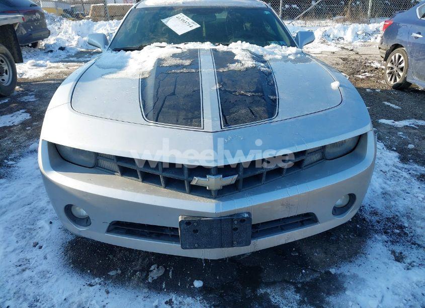 Photo 12 of 2011 Chevrolet Camaro 1LT (VIN 2G1FB1ED1B9201588)