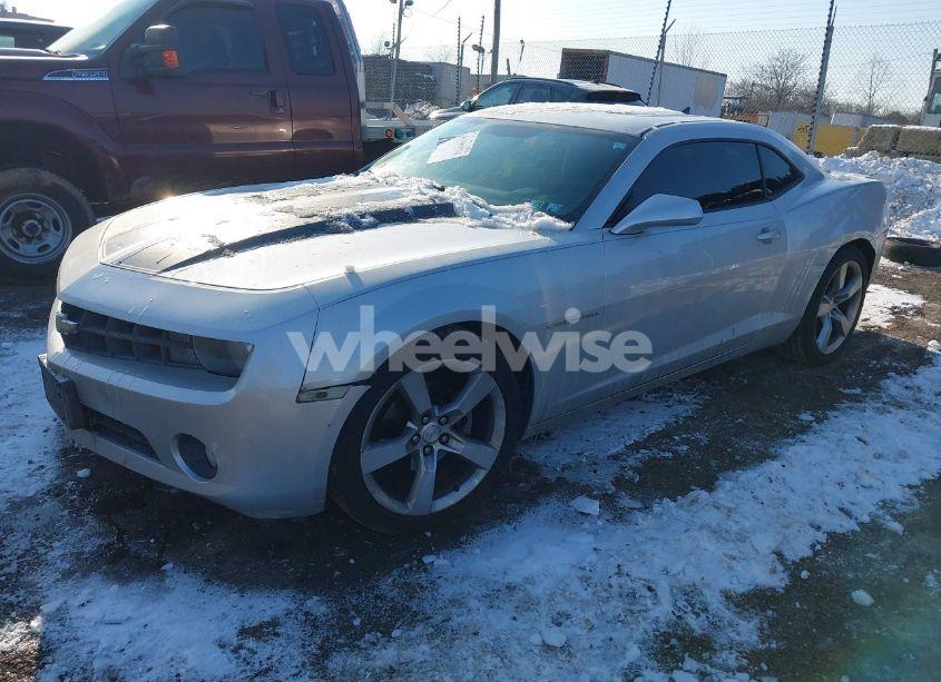 Photo 2 of 2011 Chevrolet Camaro 1LT (VIN 2G1FB1ED1B9201588)