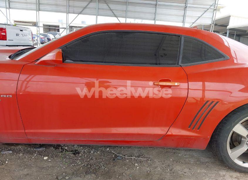 Photo 14 of 2011 Chevrolet Camaro 1LT (VIN 2G1FB1ED2B9157424)