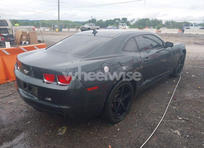 Photo 4 of 2011 Chevrolet Camaro 1LT (VIN 2G1FB1ED2B9166351)