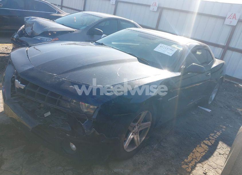 Photo 2 of 2011 Chevrolet Camaro 1LT (VIN 2G1FB1ED3B9207571)