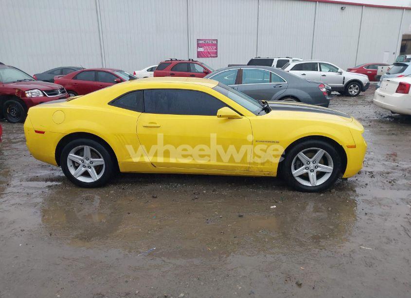 Photo 13 of 2011 Chevrolet Camaro 1LT (VIN 2G1FB1ED4B9127518)