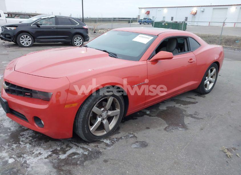 Photo 2 of 2011 Chevrolet Camaro 1LT (VIN 2G1FB1ED5B9200234)