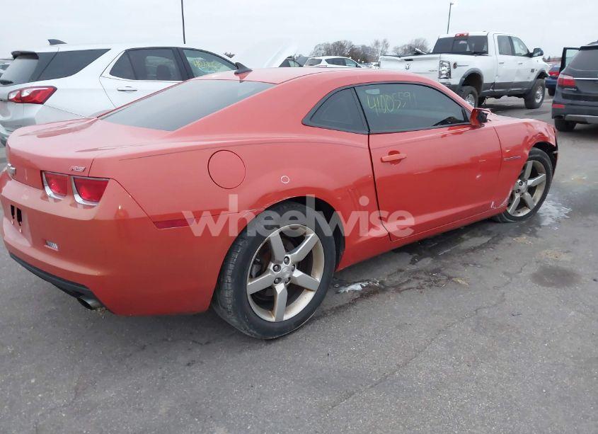Photo 4 of 2011 Chevrolet Camaro 1LT (VIN 2G1FB1ED5B9200234)
