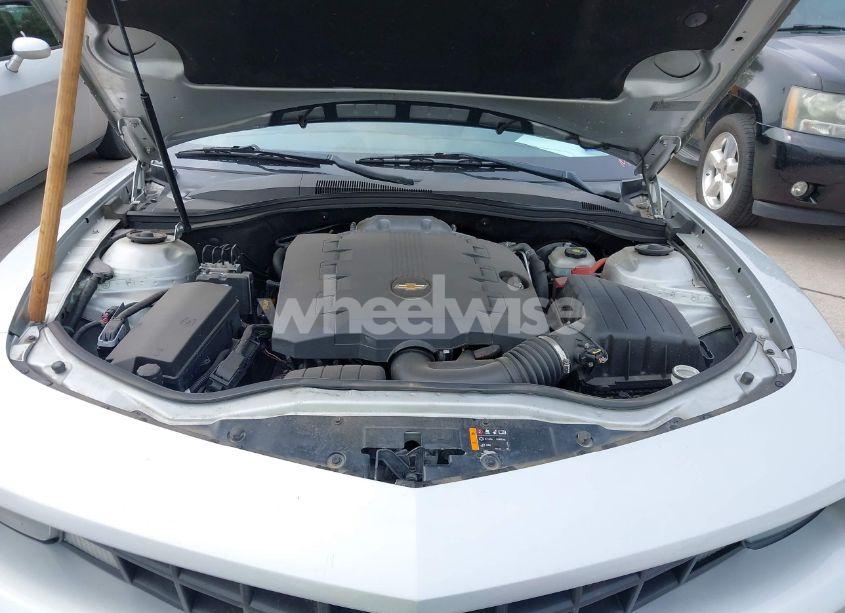 Photo 10 of 2011 Chevrolet Camaro 1LT (VIN 2G1FB1ED5B9211945)