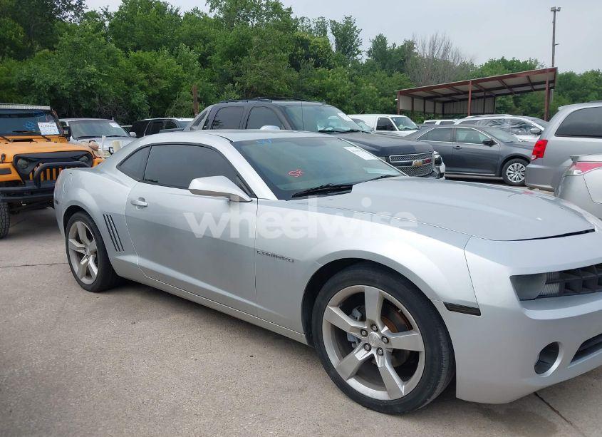 Photo 13 of 2011 Chevrolet Camaro 1LT (VIN 2G1FB1ED5B9211945)