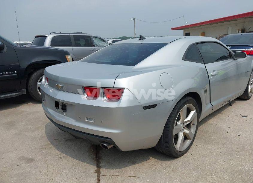 Photo 4 of 2011 Chevrolet Camaro 1LT (VIN 2G1FB1ED5B9211945)
